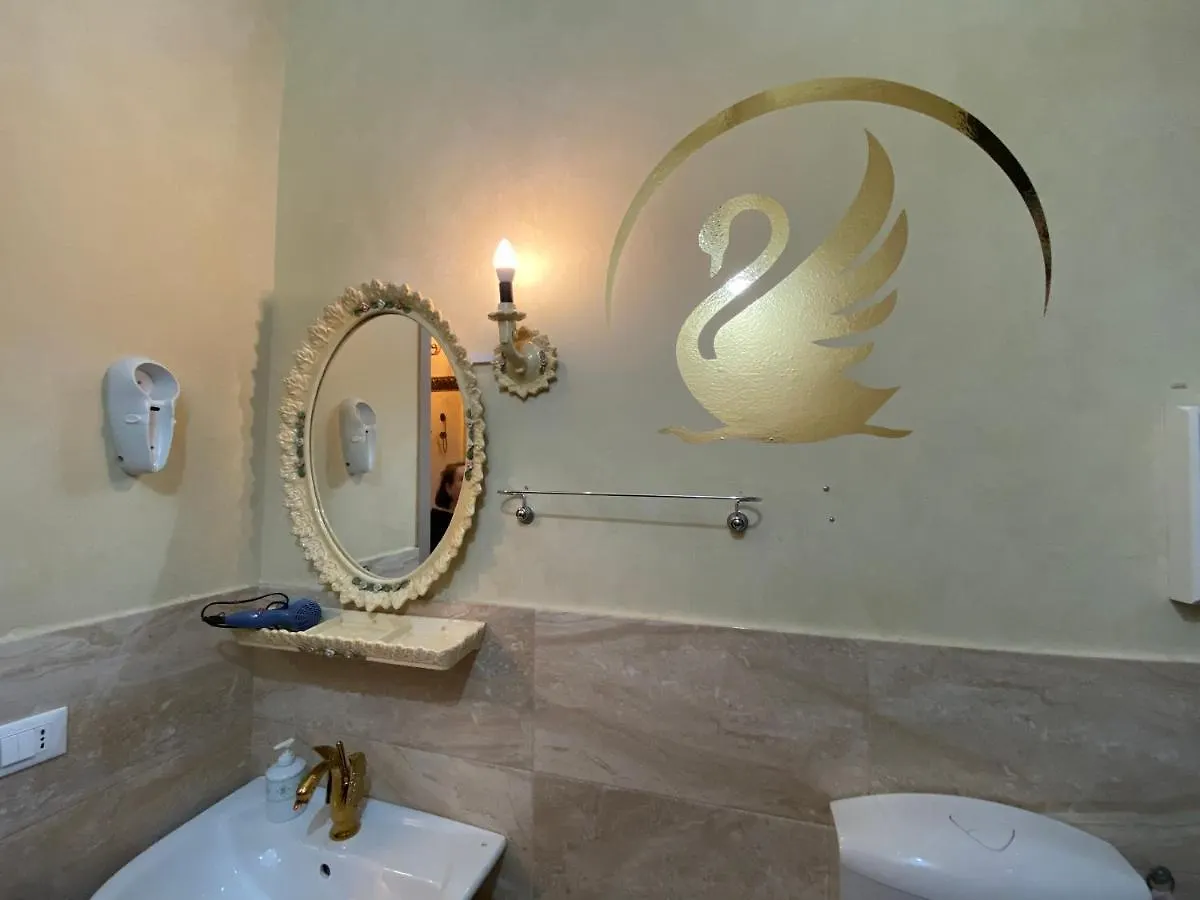 Hollywood Inn Palermo